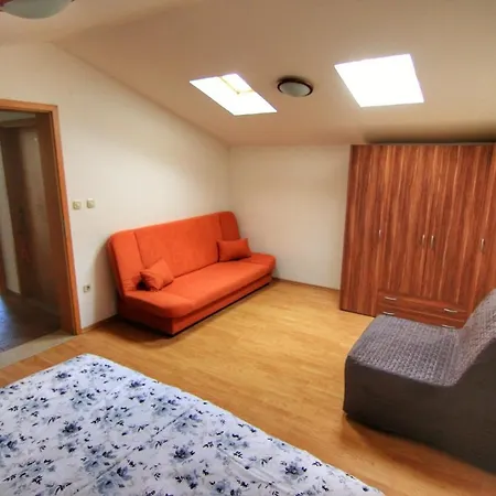 Apartment Sea Breeze 2 *