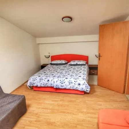 Apartment Sea Breeze 2 *