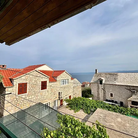 Apartment Sea Breeze 2
